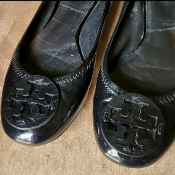 Tory Burch Reva Ballet Flats Black Classic Patent Leather Shoes Size 6.5 - Picture 8 of 10
